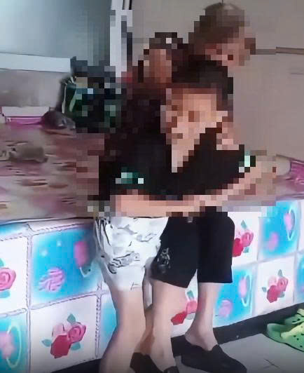 đứa b/é